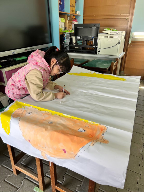 特有藝思