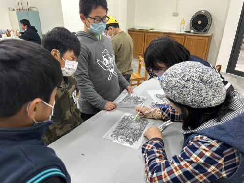 視覺藝術上課情形
