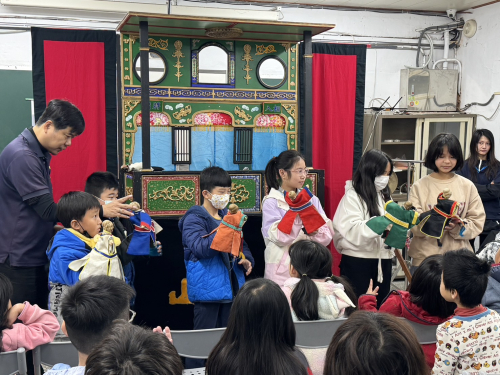7-1-1山宛然客家布袋戲團