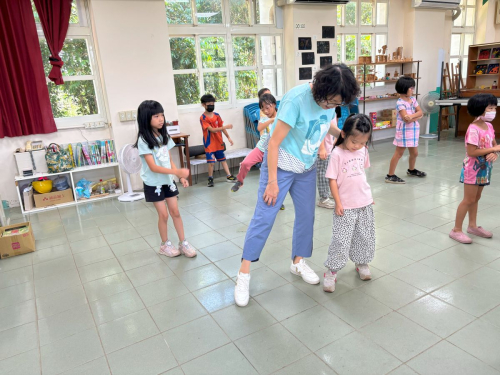 藝術教學互動照片