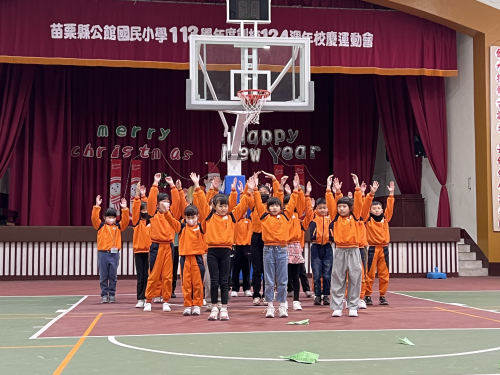 114..1.15成果展，一二年師生共同觀摩楷模學習