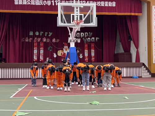 114..1.15成果展，一二年師生共同觀摩楷模學習