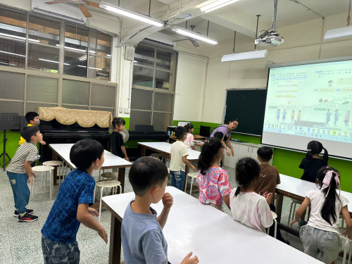 低年級音樂課