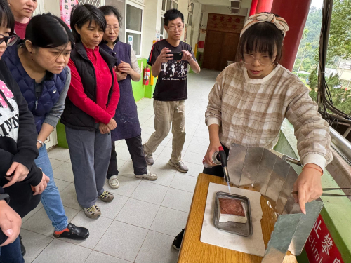 113學年度教師研習-金工槌紋小銅盤製作