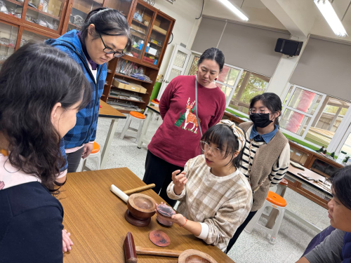 113學年度教師研習-金工槌紋小銅盤製作