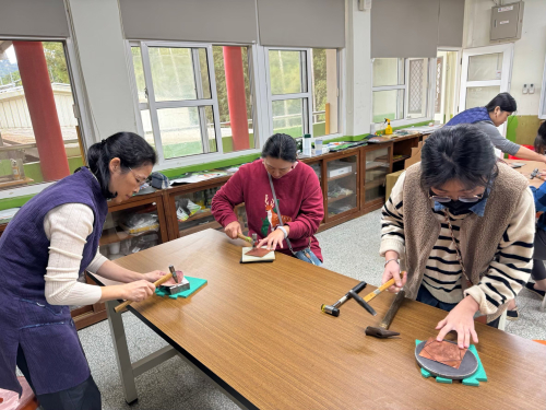 113學年度教師研習-金工槌紋小銅盤製作
