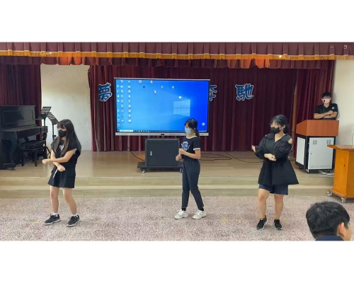 7-2 校內藝文活動~舞蹈表演