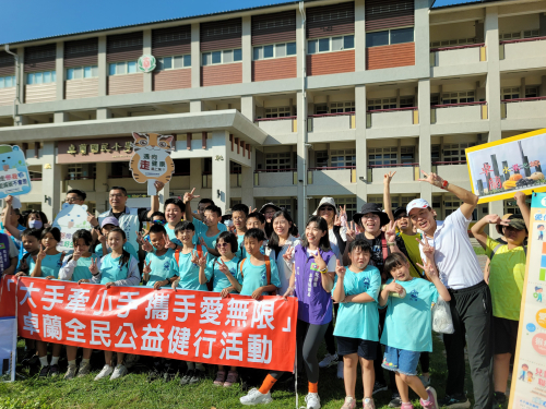 卓蘭鎮健走6K開幕表演太鼓及舞蹈表演