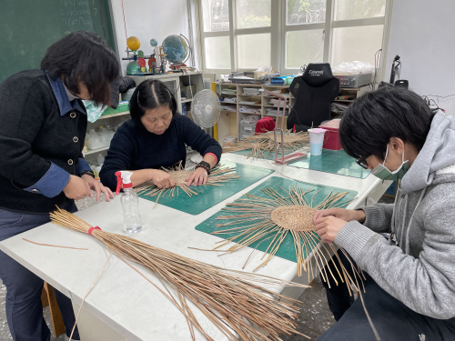 藺草編織餐桌墊