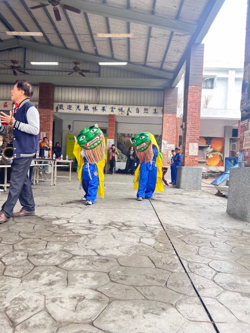 社區舞獅表演
