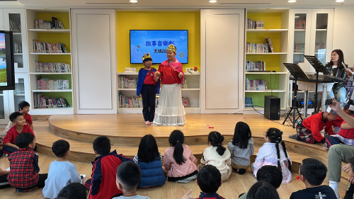 01茶書會-魔法故事趴、幸福吹笛手、穿越書海親子DIY、閱讀萬花筒