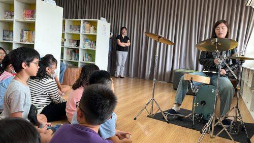01茶書會-魔法故事趴、幸福吹笛手、穿越書海親子DIY、閱讀萬花筒