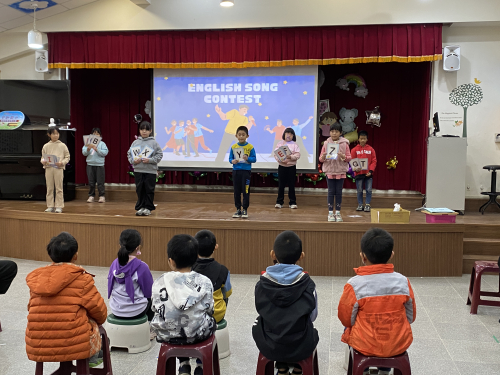 校內表演-113.12.27英語K歌秀比賽 Proud Of You(歌唱)