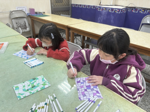 114030三年級長線條短線條月色系練習