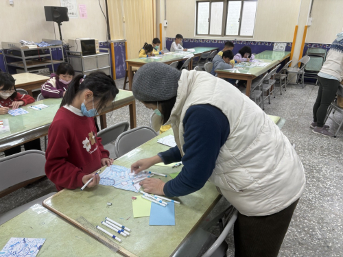 114030三年級長線條短線條月色系練習