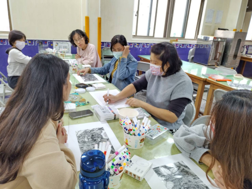 113/11/20教師增能研習--石虎燈製作