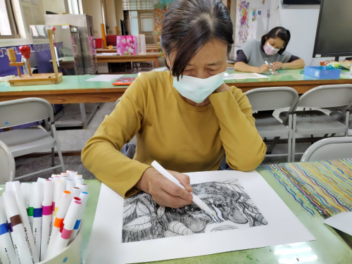113/11/20教師增能研習--石虎燈製作