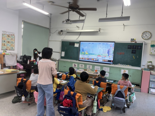 114/3/26繪本導入學生手作課程-以油桐花繪本為例