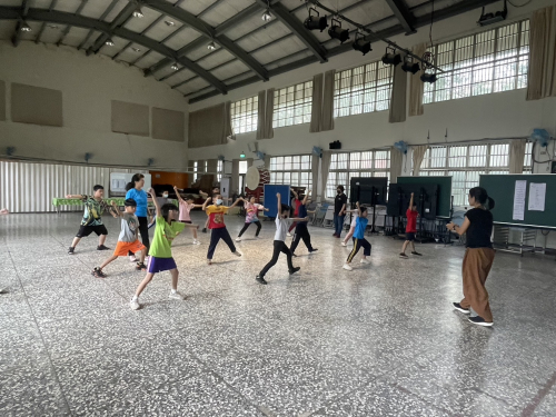 1130916中高年級舞蹈協同教學